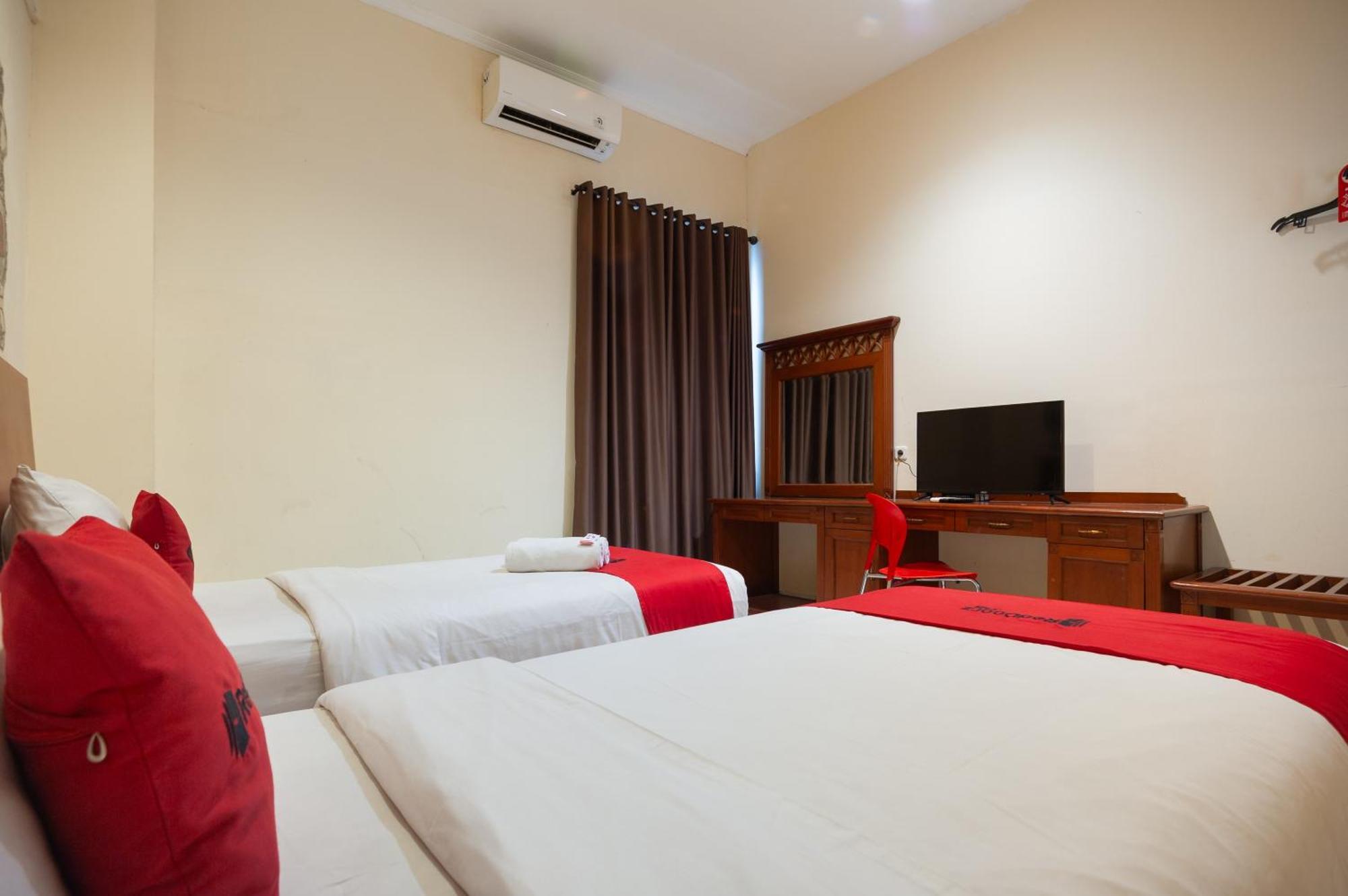 Reddoorz Plus Near Plaza Blok M Τζακάρτα Εξωτερικό φωτογραφία